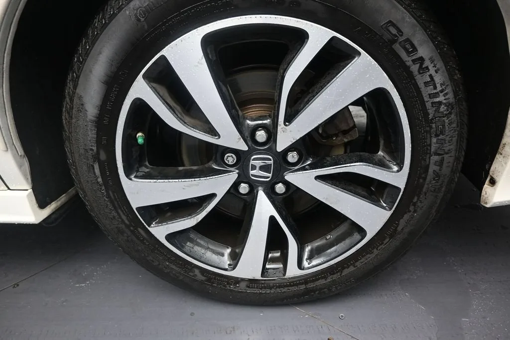 2018 Honda Odyssey Elite photo 9