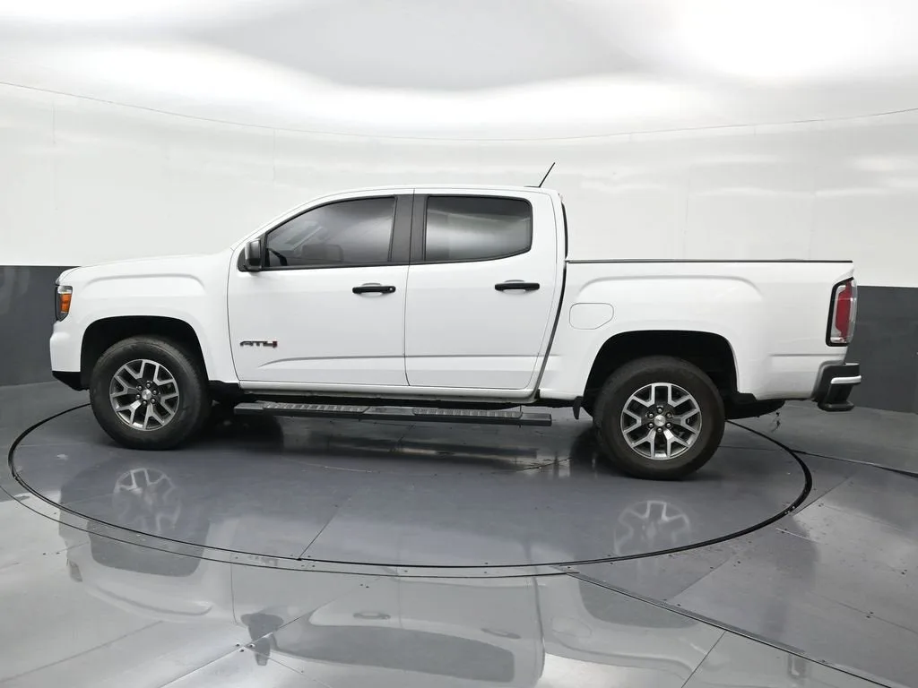 2021 GMC Canyon AT4 - Leather photo 2