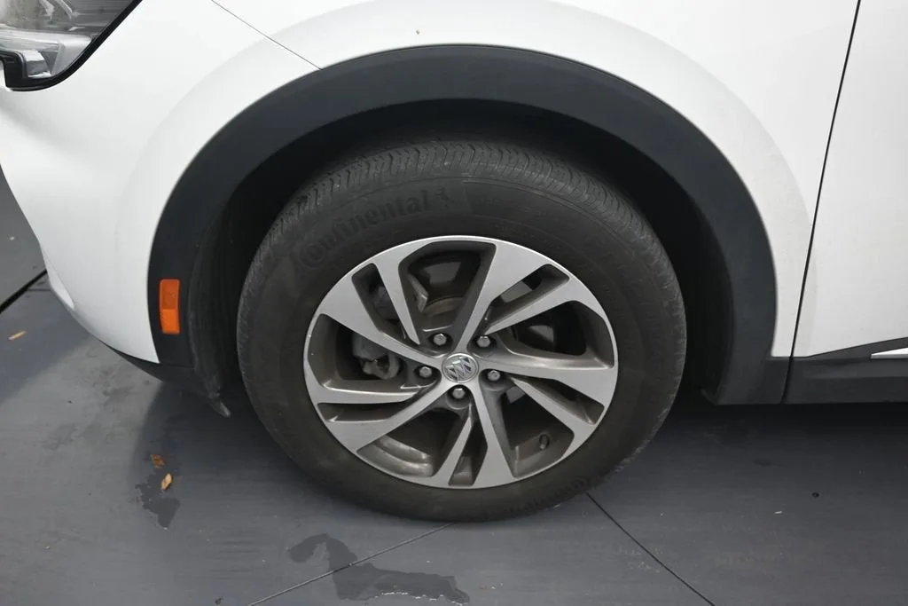 2023 Buick Envision Essence photo 11