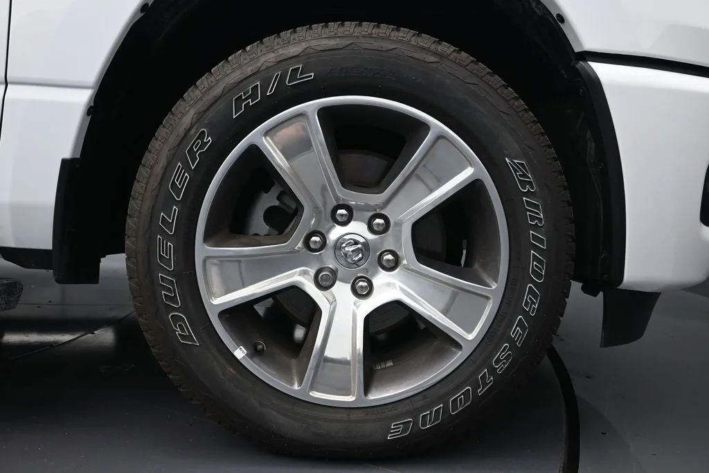 2025 RAM 1500 Tradesman photo 9