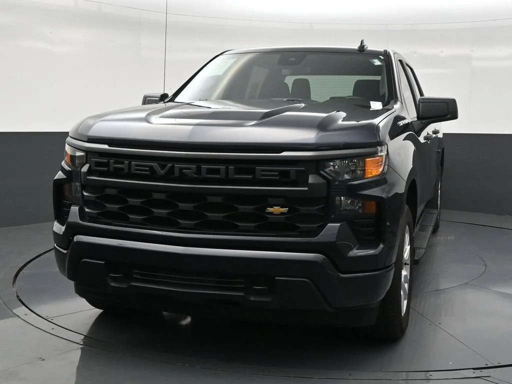 2022 Chevrolet Silverado 1500 Custom photo 8