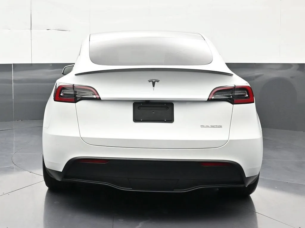 2023 Tesla Model Y Performance photo 4