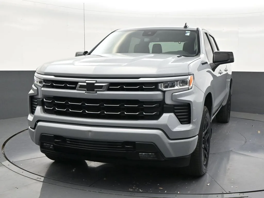 2024 Chevrolet Silverado 1500 RST photo 8
