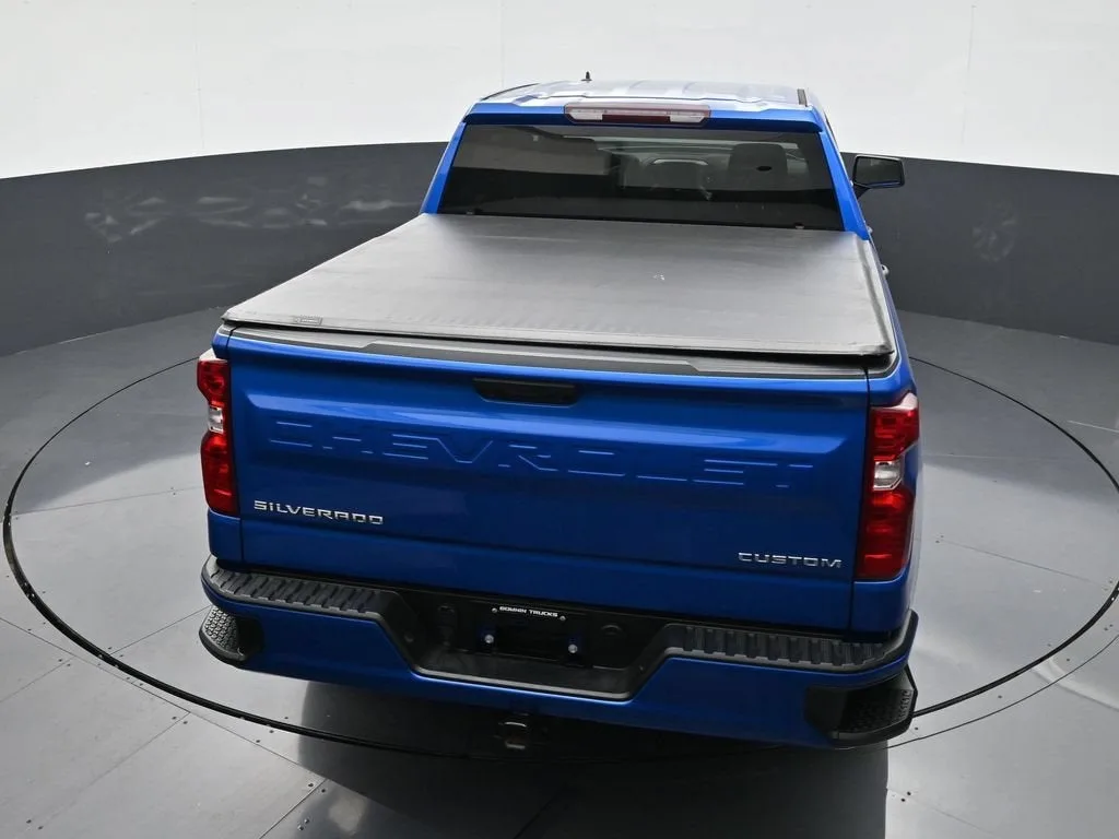 2023 Chevrolet Silverado 1500 Custom photo 12