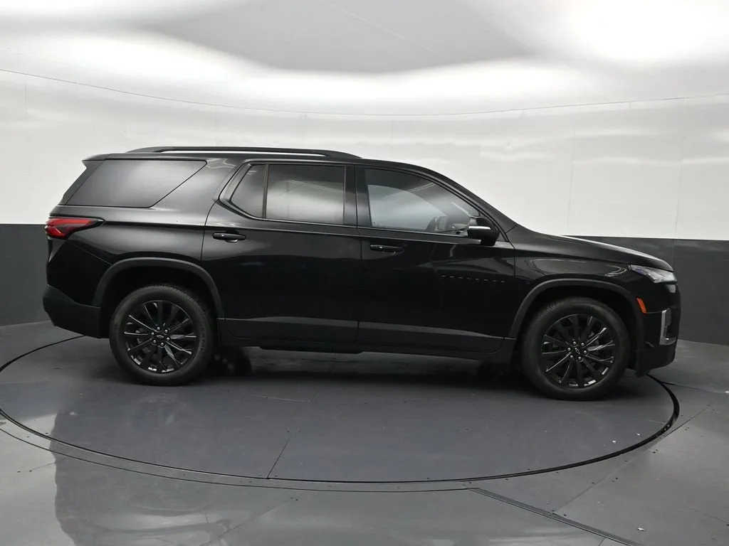 2023 Chevrolet Traverse RS photo 7