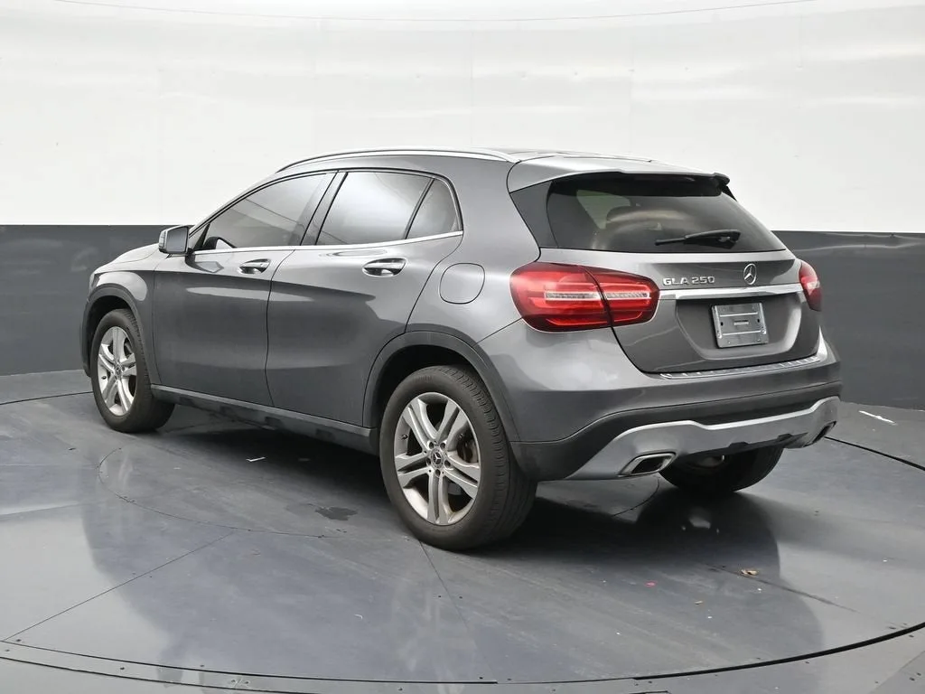 2018 Mercedes-Benz GLA GLA 250 photo 3