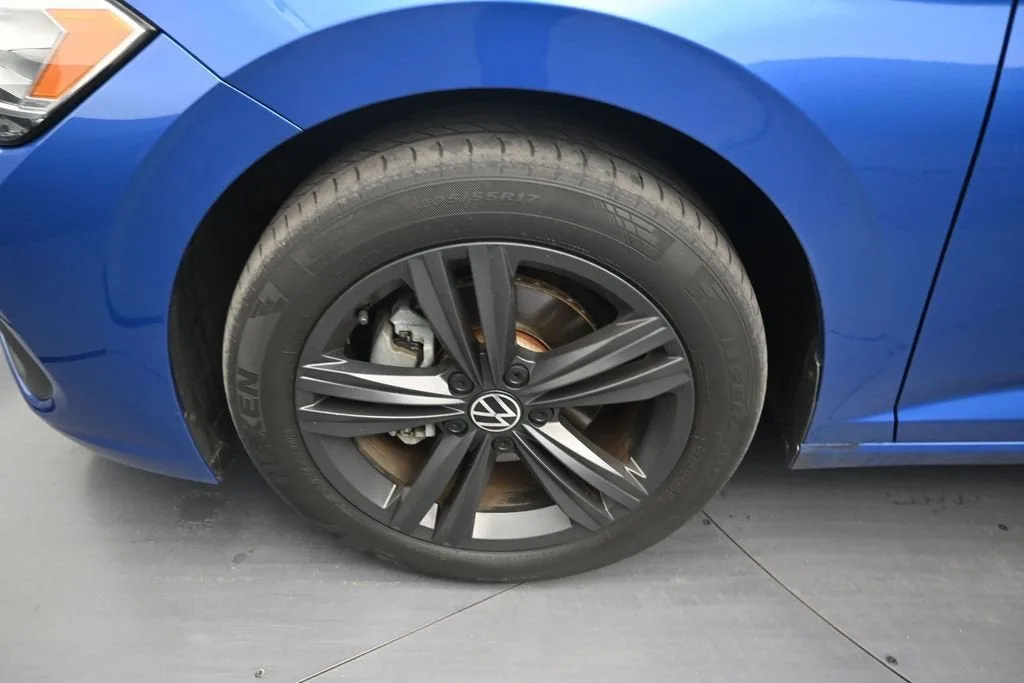 2023 Volkswagen Jetta SE photo 10