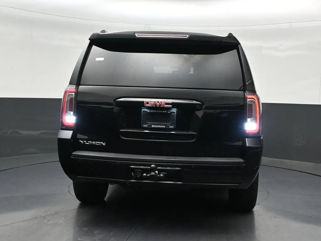 2020 GMC Yukon SLT photo 4