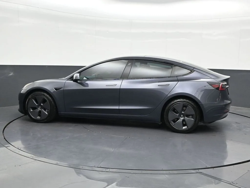 2023 Tesla Model 3 Long Range photo 2