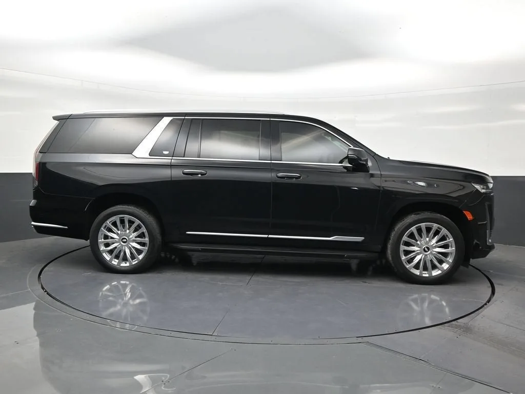 2023 Cadillac Escalade ESV 4WD Premium Luxury photo 6