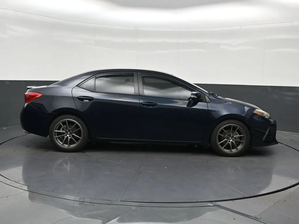 2019 Toyota Corolla SE photo 7