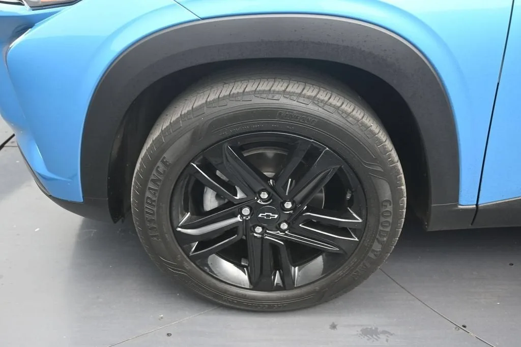 2025 Chevrolet Trax ACTIV photo 9