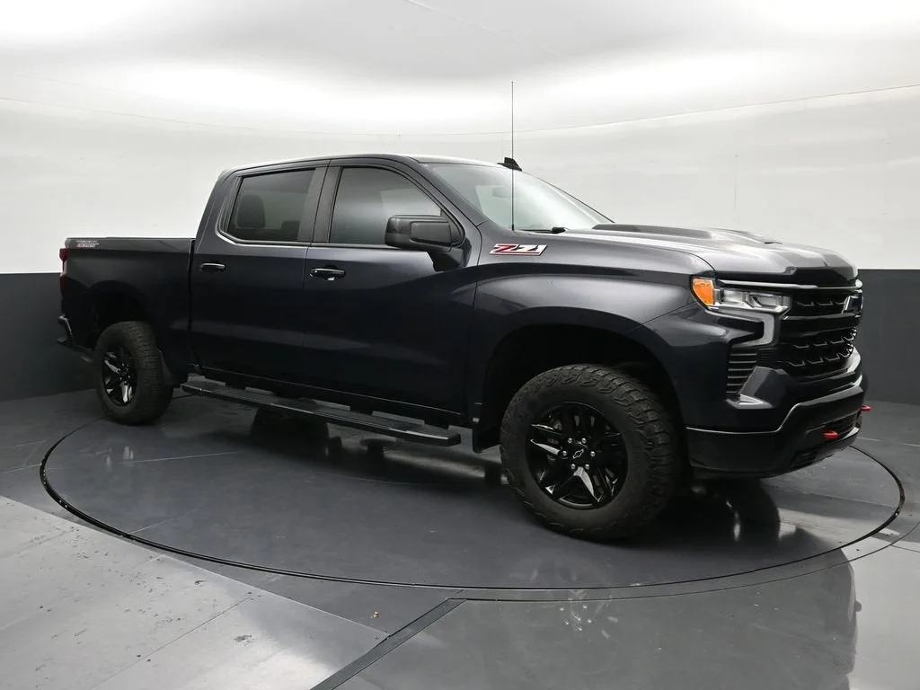 2023 Chevrolet Silverado 1500 LT Trail Boss photo 7