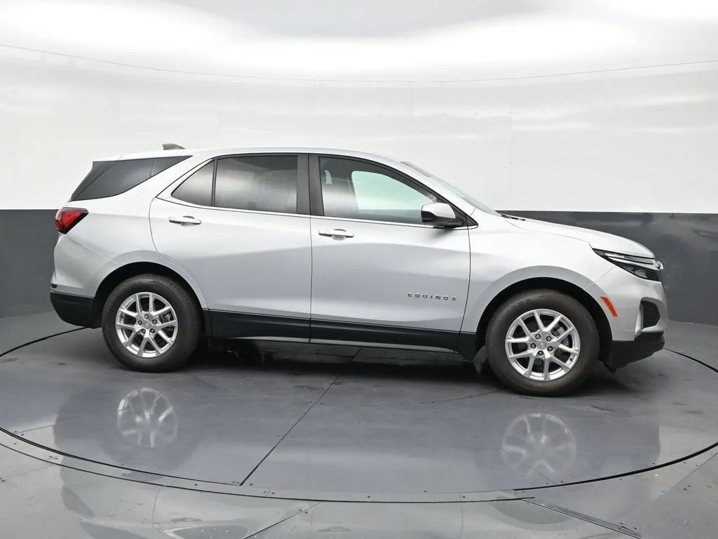 2022 Chevrolet Equinox LT photo 6
