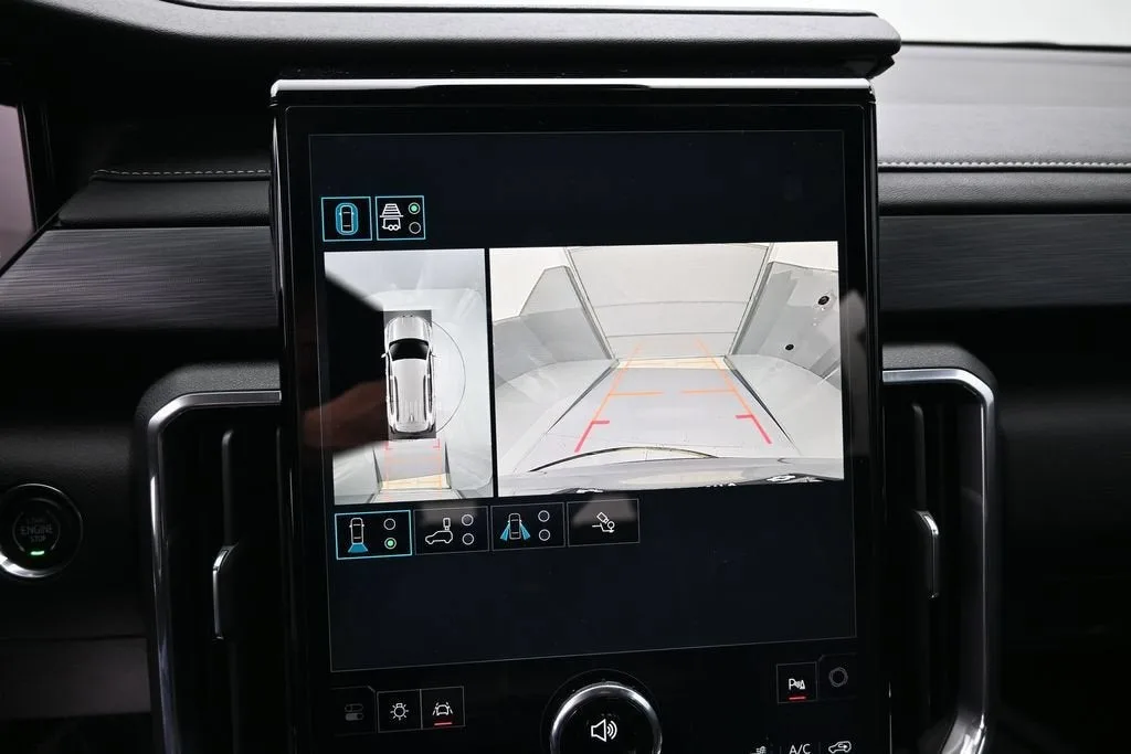 2026 GMC Acadia Elevation photo 11