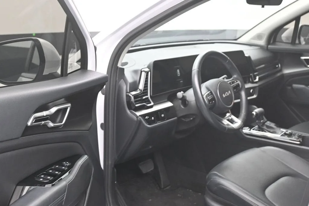2023 Kia Sportage EX photo 11