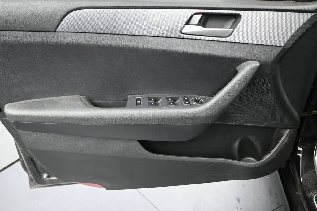 2018 Hyundai Sonata SE photo 11
