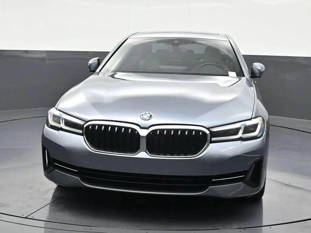 2022 BMW 540 i photo 9