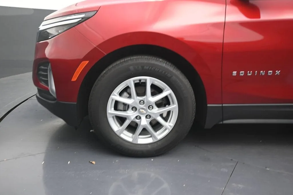 2023 Chevrolet Equinox LT photo 9