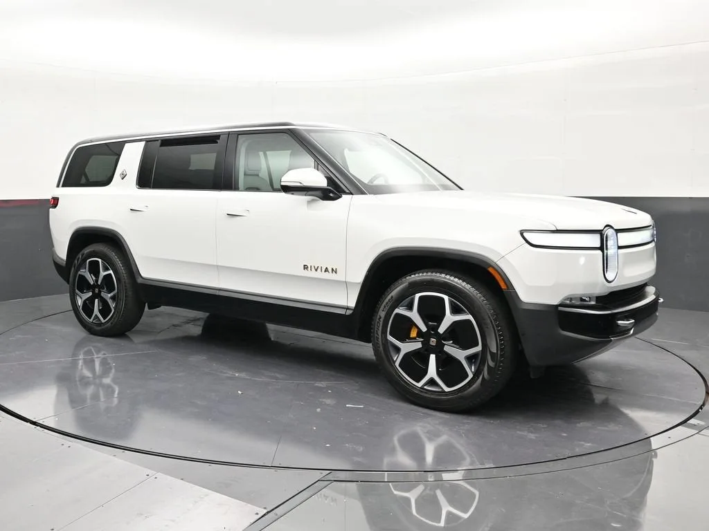 2024 RIVIAN R1S Adventure photo 7