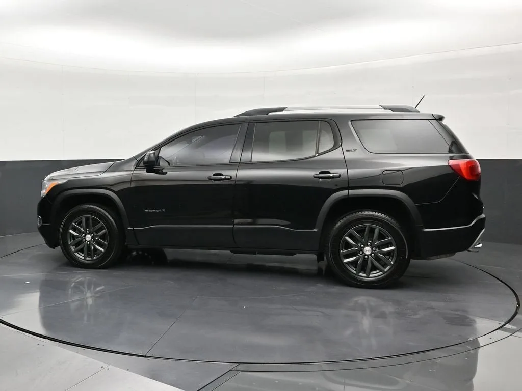 2019 GMC Acadia SLT photo 2