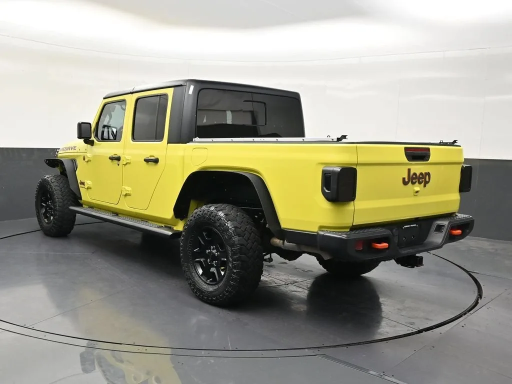2023 Jeep Gladiator Mojave 4x4 photo 3