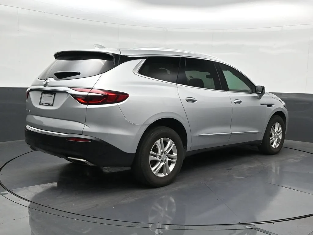 2021 Buick Enclave Essence photo 5