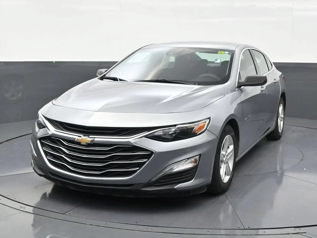 2023 Chevrolet Malibu LS photo 8