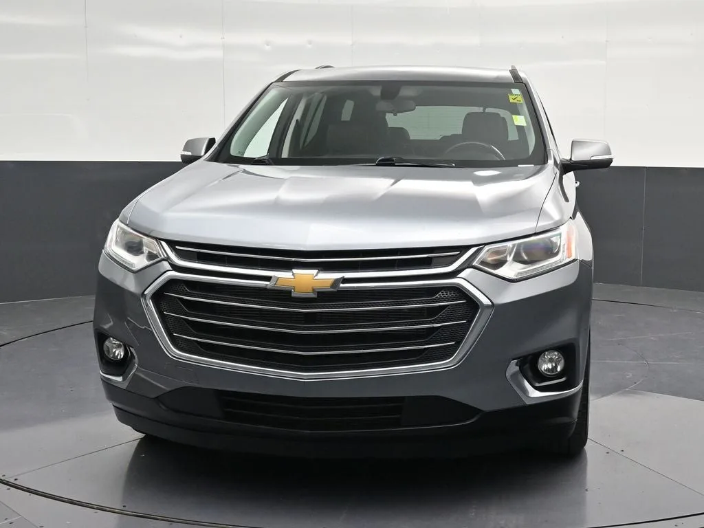 2021 Chevrolet Traverse LT Leather photo 6