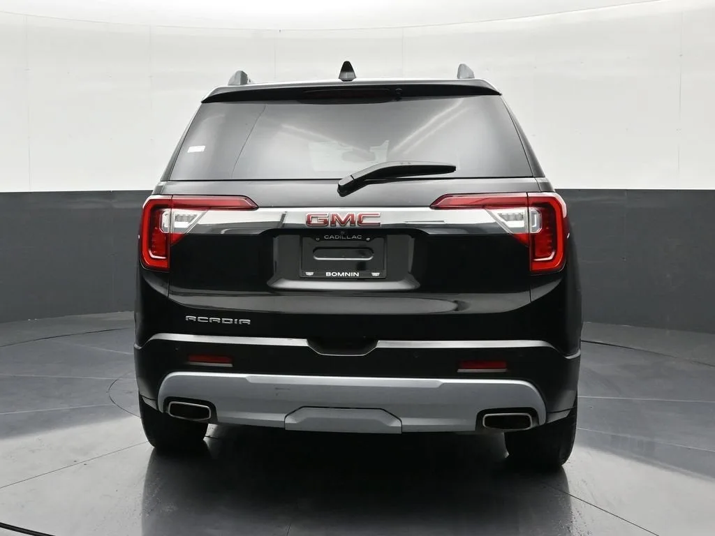 2022 GMC Acadia SLT photo 4