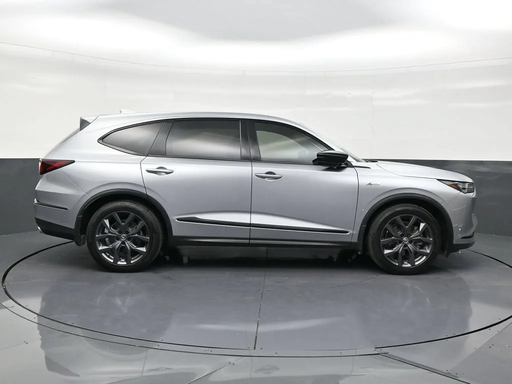 2022 Acura MDX w/A-Spec Package photo 6