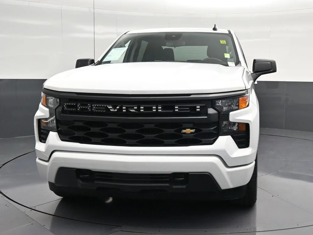 2024 Chevrolet Silverado 1500 Custom photo 6