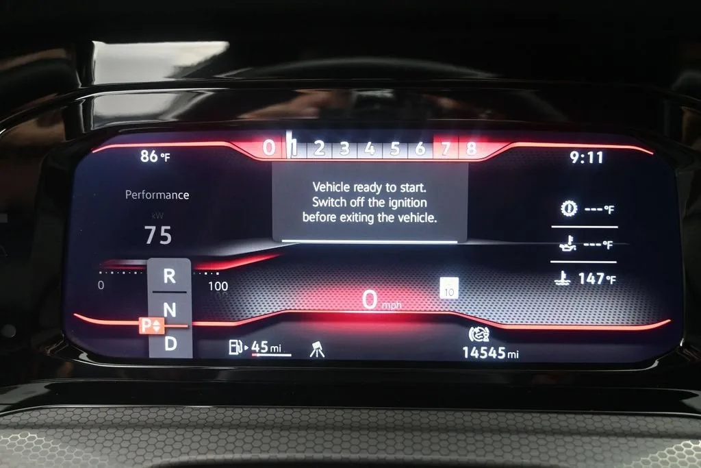 2024 Volkswagen Golf GTI 2.0T SE photo 12