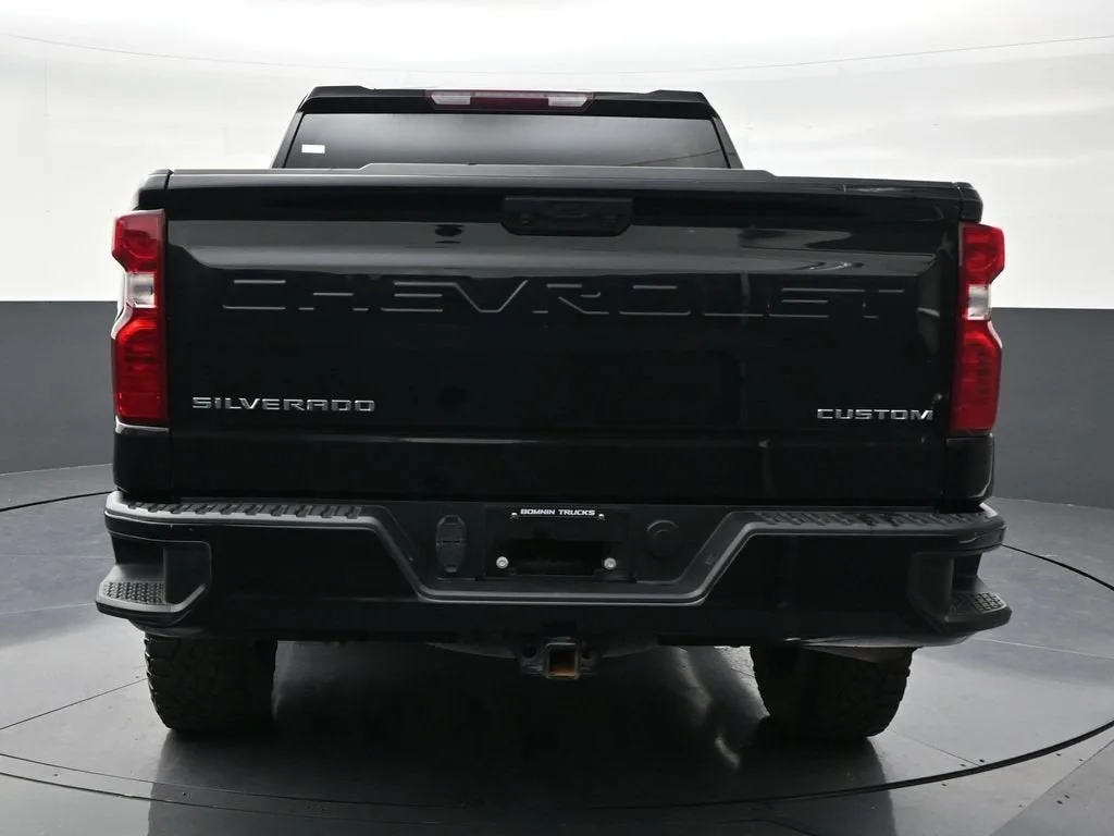 2023 Chevrolet Silverado 1500 Custom Trail Boss photo 4