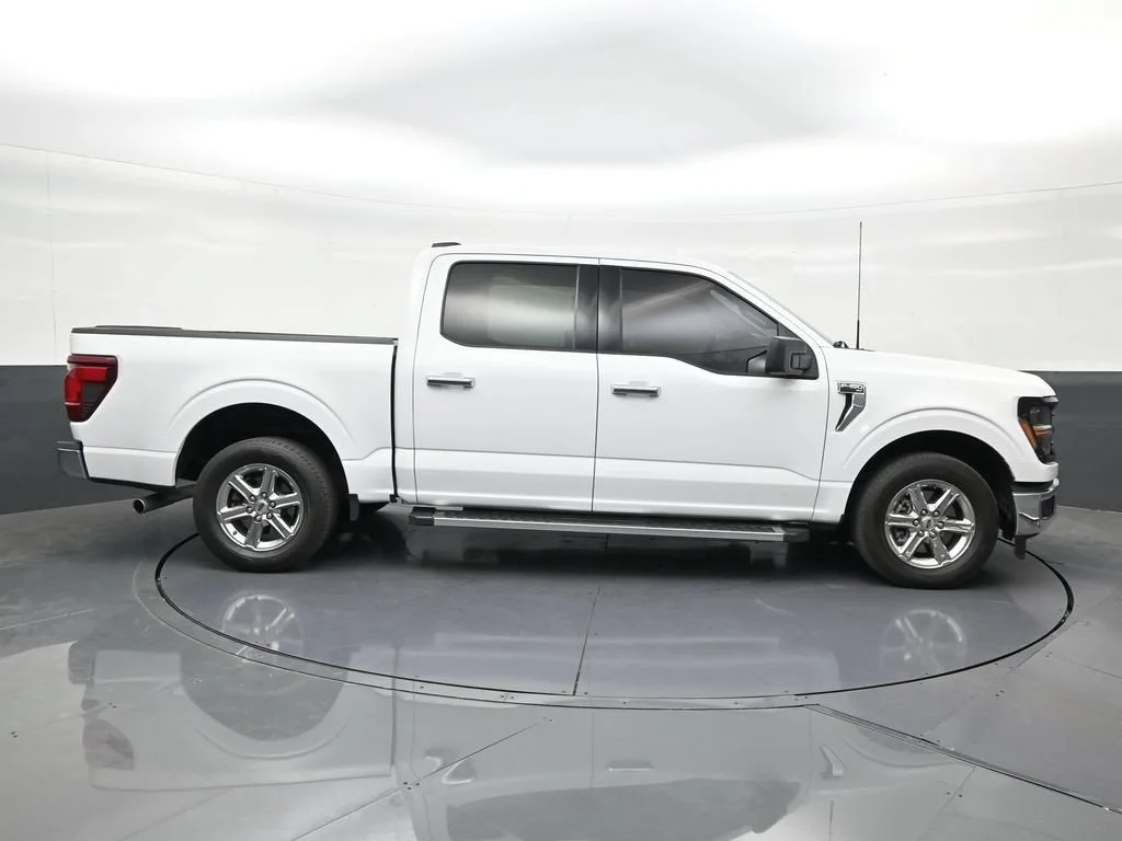 2025 Ford F-150 XLT photo 6