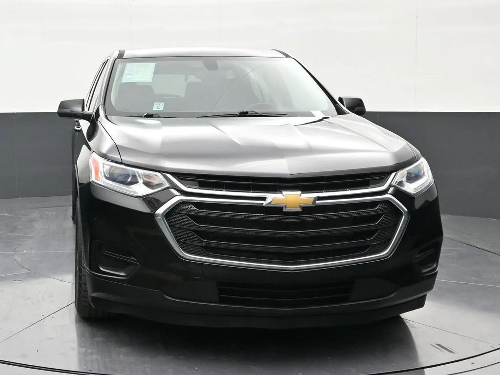 2021 Chevrolet Traverse LS photo 8
