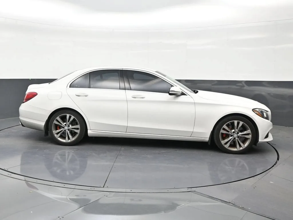 2016 Mercedes-Benz C-Class C 300 photo 6