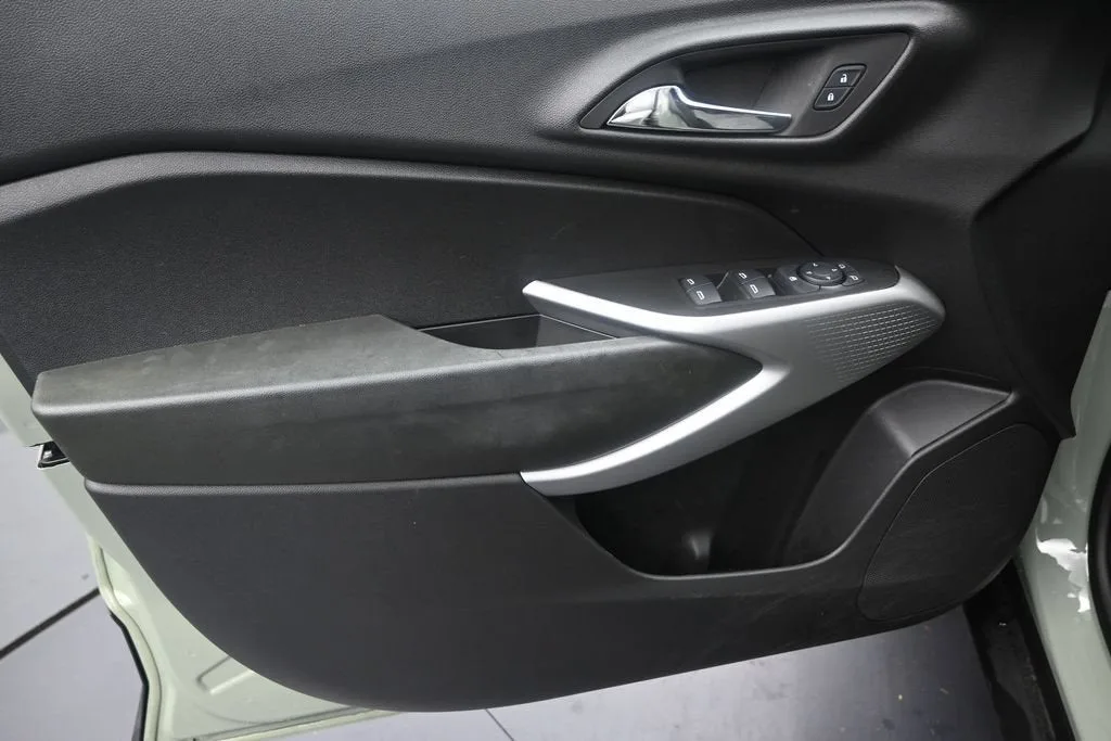 2024 Chevrolet Trax 1RS photo 11
