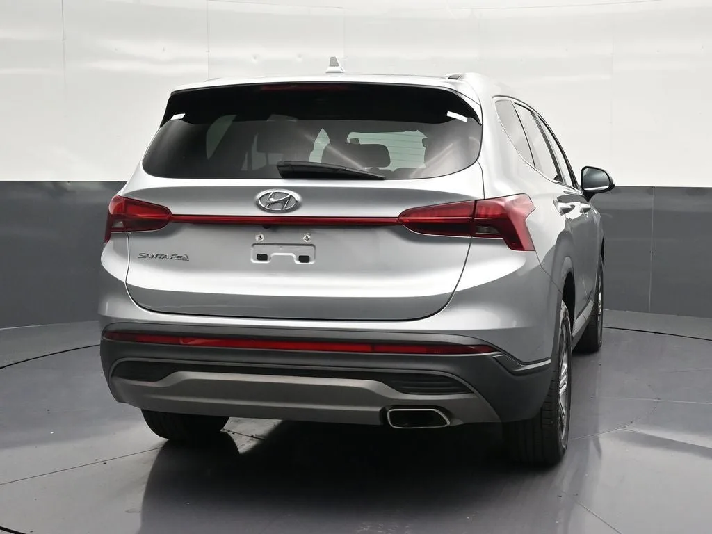 2023 Hyundai Santa Fe SE photo 2