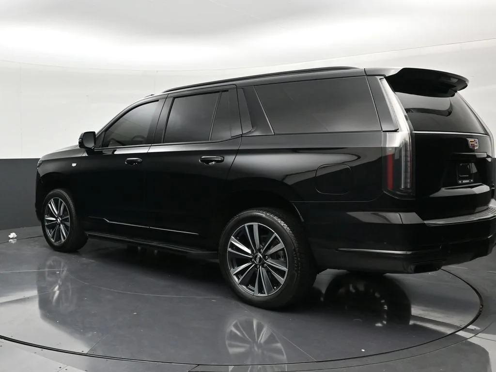 2025 Cadillac Escalade Sport photo 3
