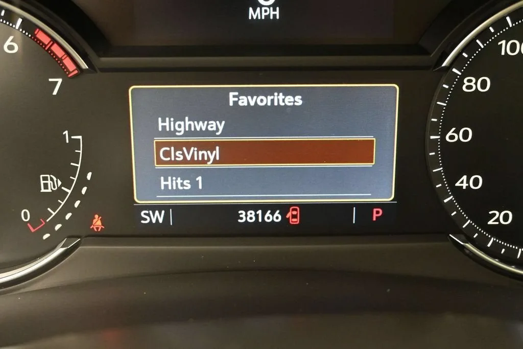 2023 Cadillac XT4 Luxury photo 10