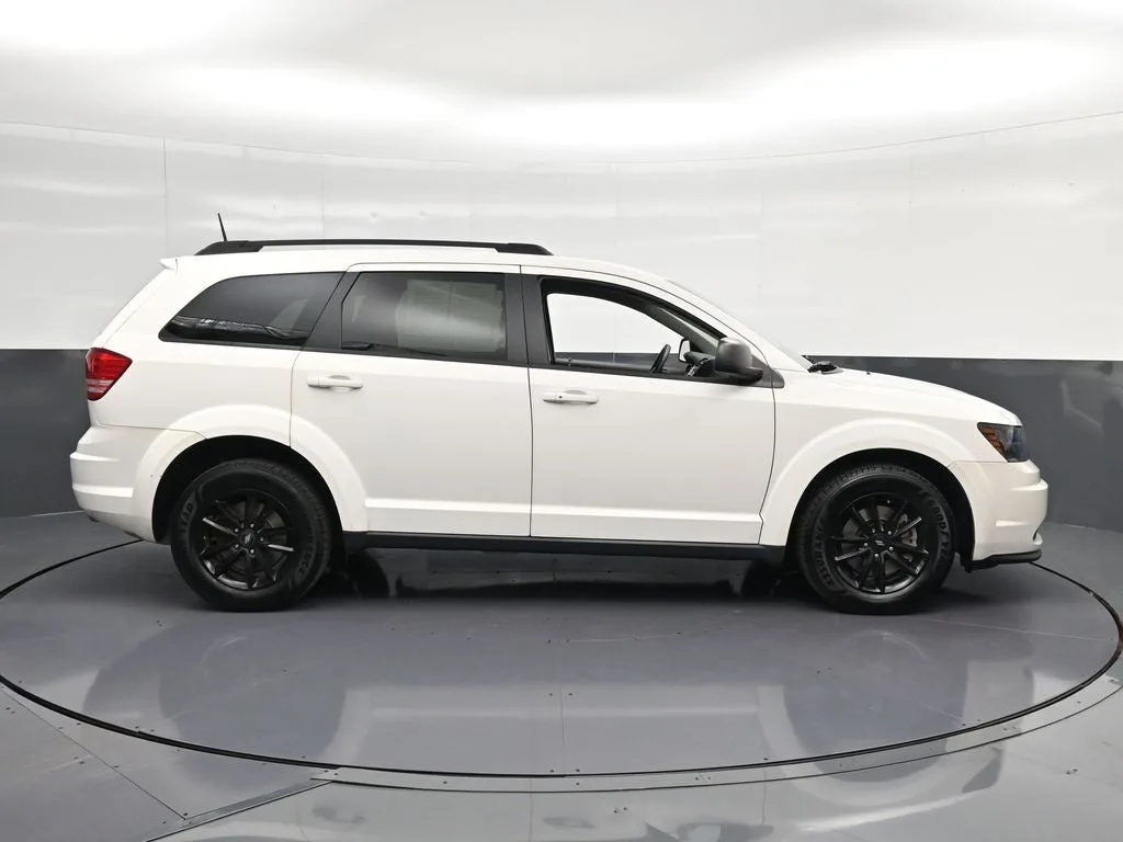 2020 Dodge Journey SE photo 4