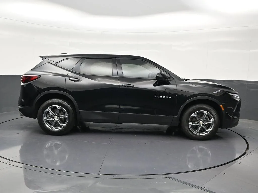 2023 Chevrolet Blazer 2LT photo 7