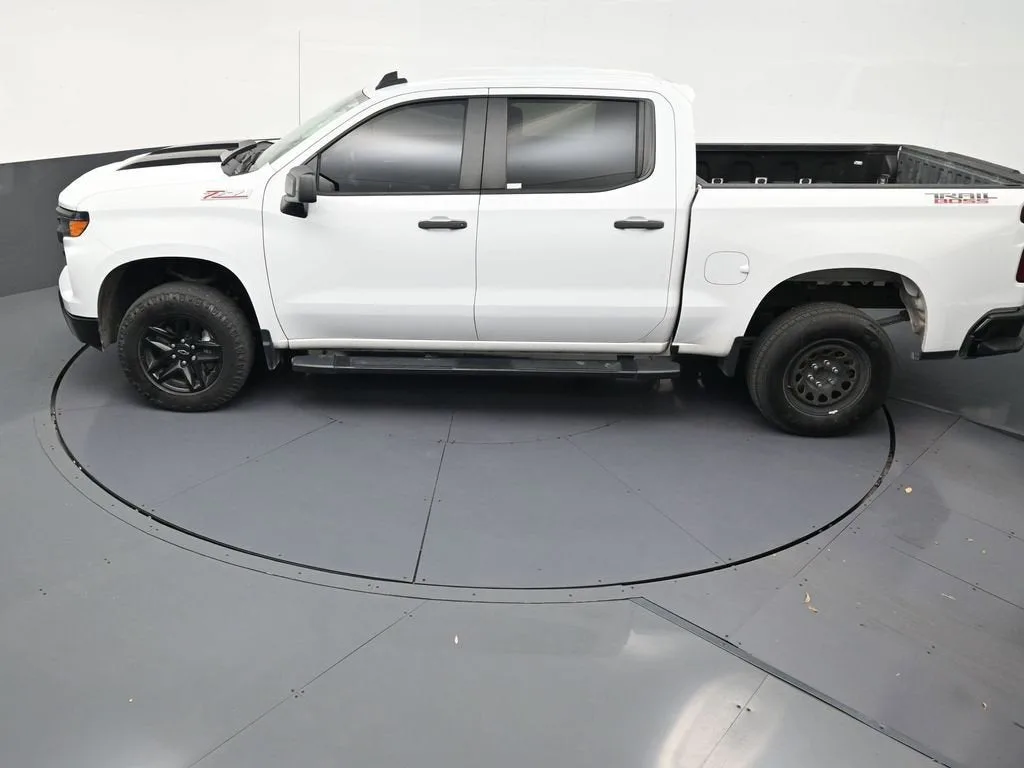 2023 Chevrolet Silverado 1500 Custom Trail Boss photo 12