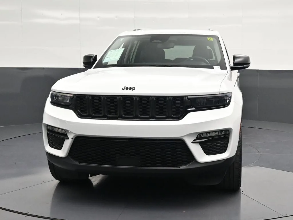 2024 Jeep Grand Cherokee Limited photo 6