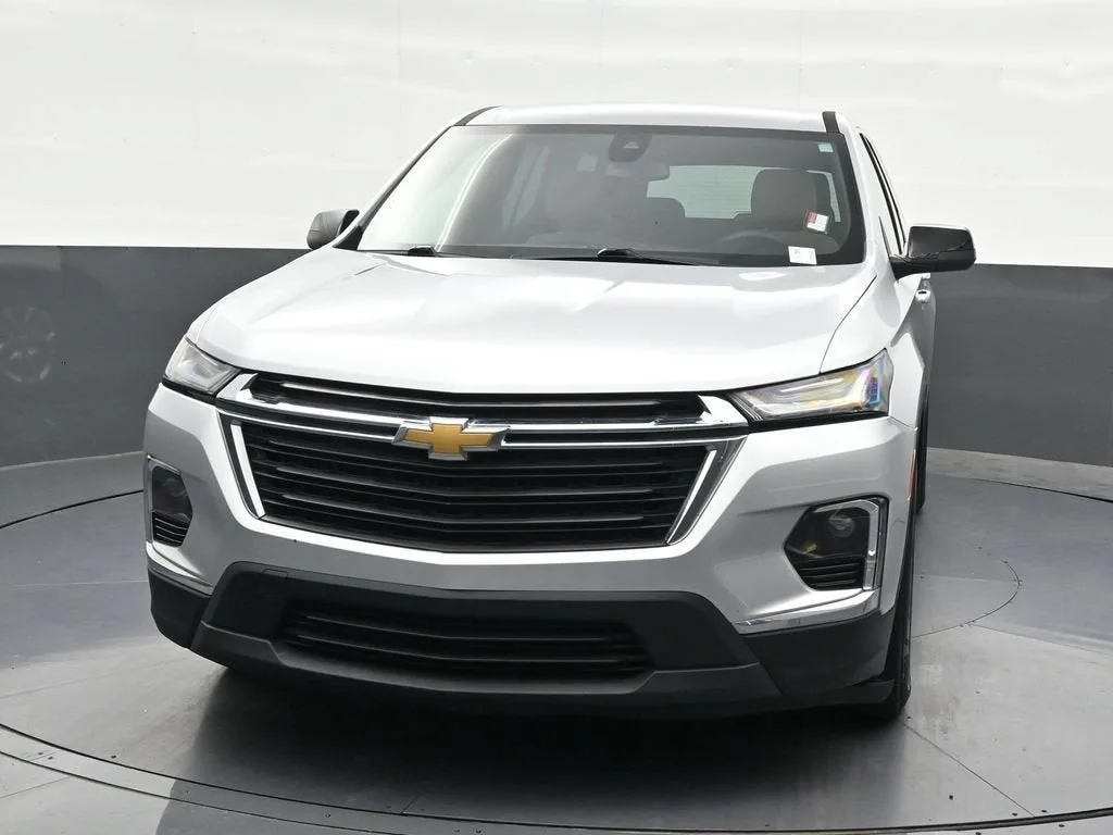 2022 Chevrolet Traverse LS photo 9