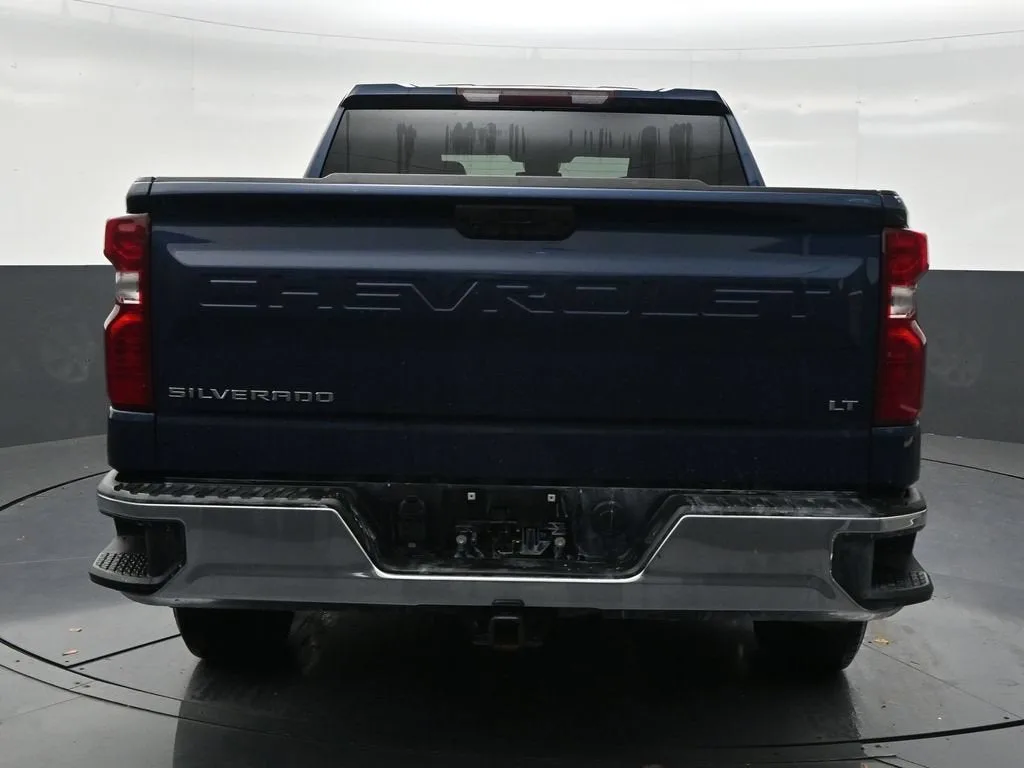 2023 Chevrolet Silverado 1500 LT photo 4