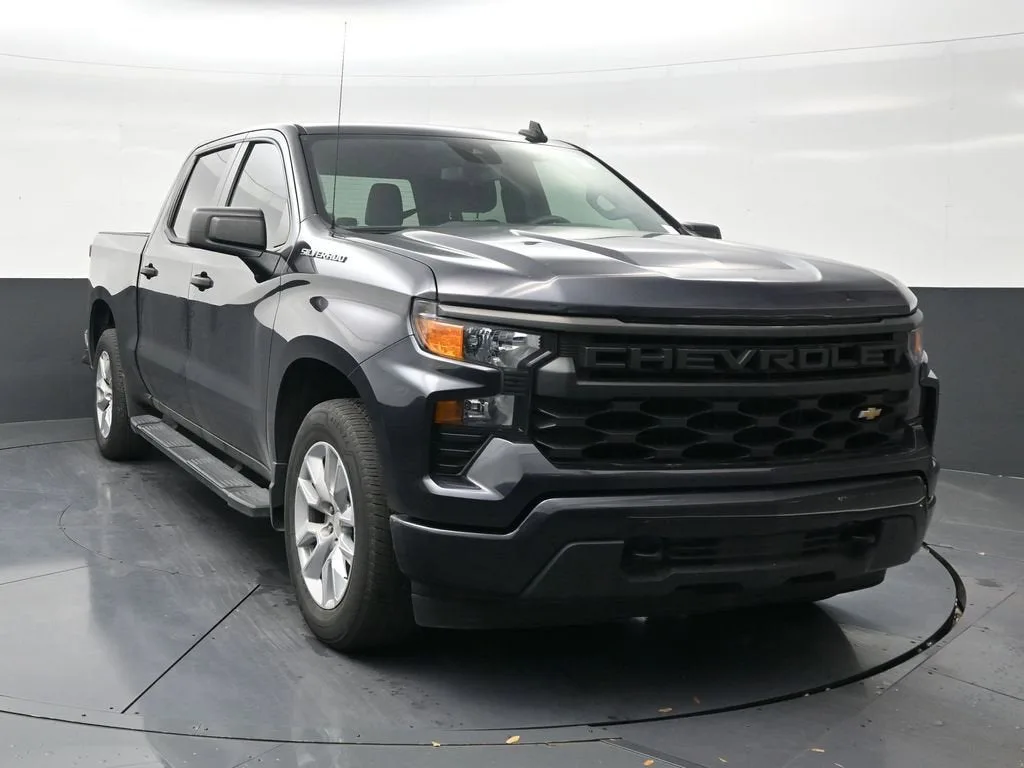 2023 Chevrolet Silverado 1500 Custom photo 7