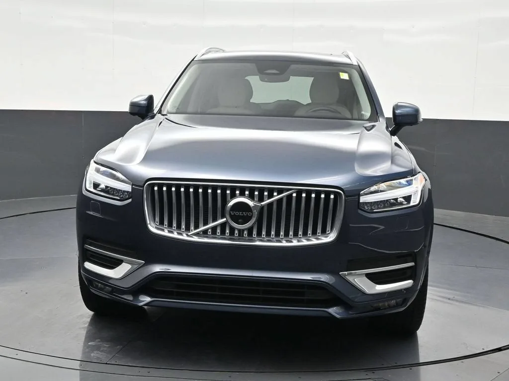 2023 Volvo XC90 B6 Plus 6-Seater photo 9
