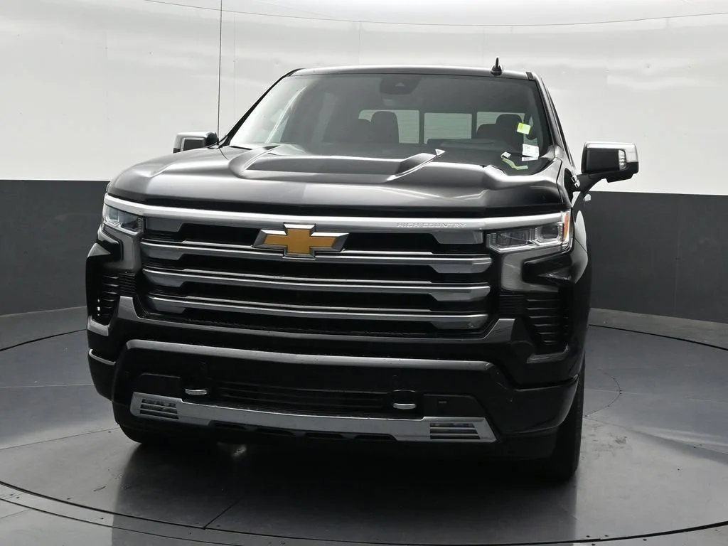 2023 Chevrolet Silverado 1500 High Country photo 9